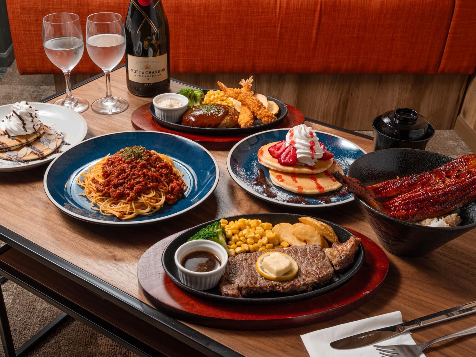 レストランにも引けを取らない！圧倒的バリエーションのフード＆ドリンク