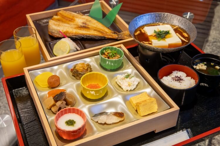 朝食の和風御膳の画像