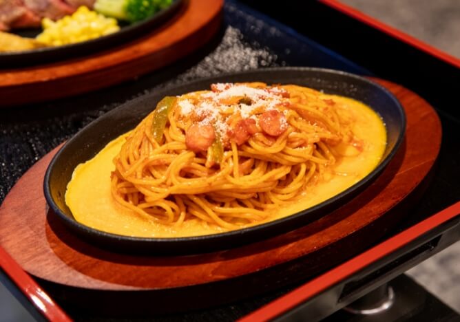 鉄板ナポリタン