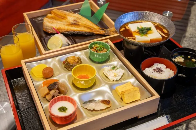 朝食の和風御膳の画像